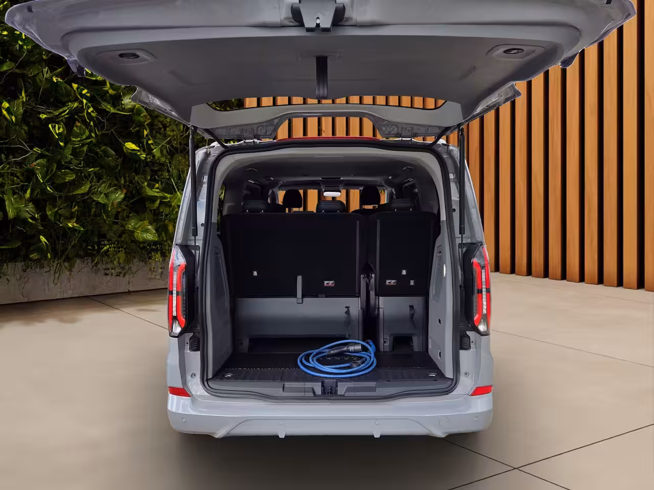 Ford Transit Custom Tourneo Tourneo Custom Sport 340 L1H1 65 kWh 8 Persoons | 2 x Schuifdeur | B&O | 4 jaar/100.000km