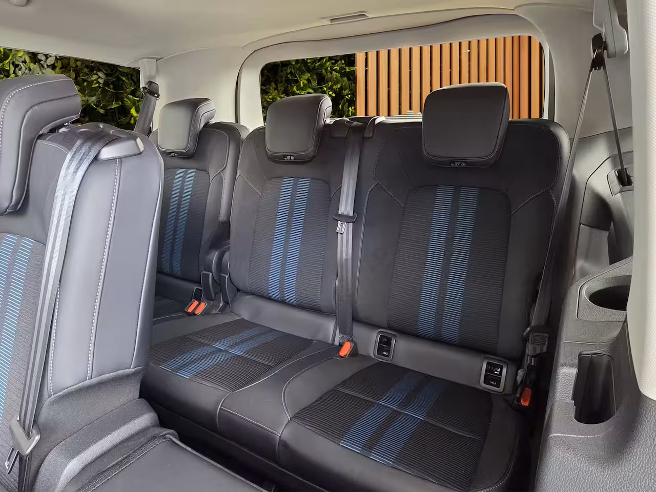 Ford Transit Custom Tourneo Tourneo Custom Sport 340 L1H1 65 kWh 8 Persoons | 2 x Schuifdeur | B&O | 4 jaar/100.000km