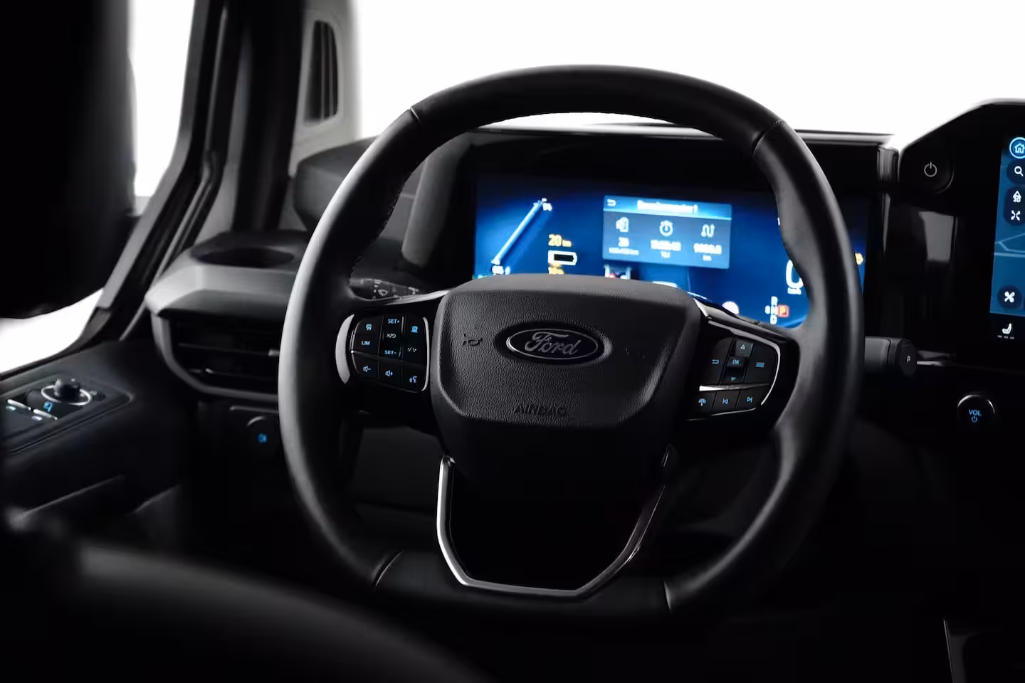 Ford Transit Custom Tourneo Tourneo Custom Sport 340 L1H1 65 kWh 8 Persoons | 2 x Schuifdeur | B&O | 4 jaar/100.000km