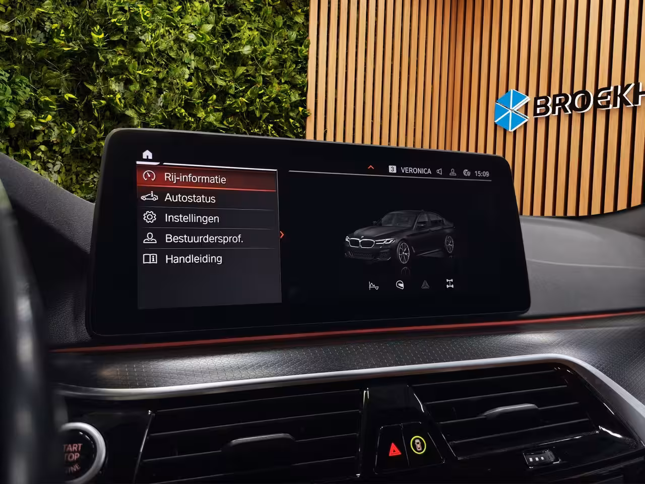 BMW 5-serie 530i Business Edition Plus | M-Pakket | Laser-LED | Camera | CarPlay | Sfeerverlichting |