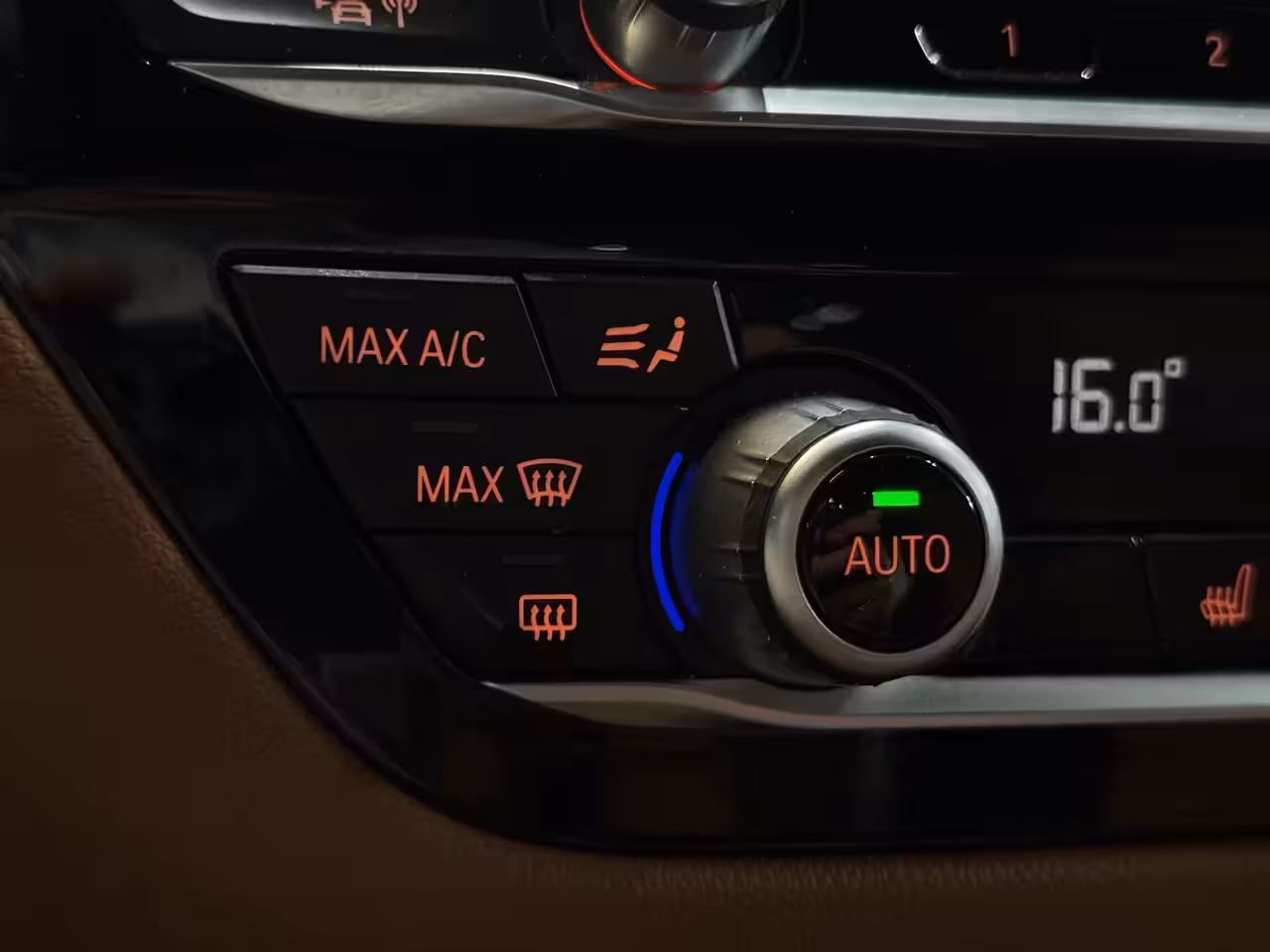 BMW 5-serie 530i Business Edition Plus | M-Pakket | Laser-LED | Camera | CarPlay | Sfeerverlichting |