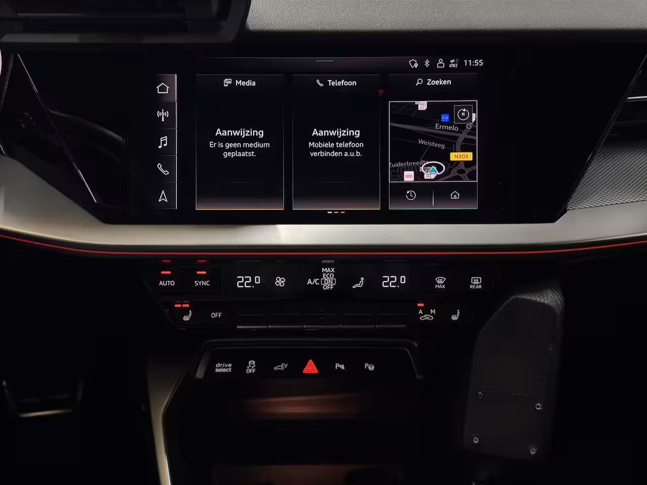 Audi A3 Sportback 45 TFSI e S edition Competition | Adaptive Cruise | Sfeerverlichting | Stoelverwarming | S