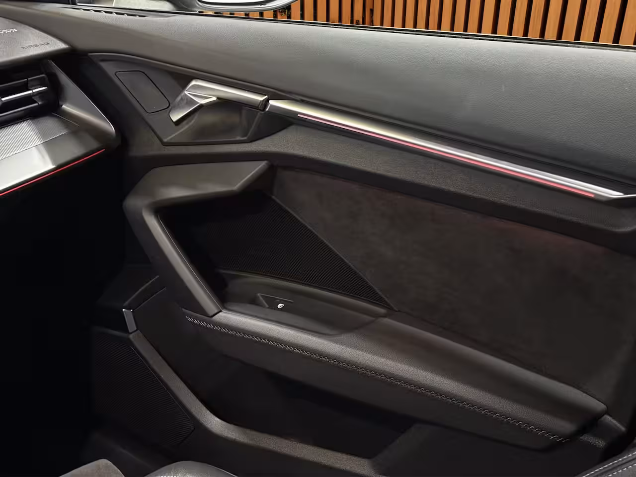 Audi A3 Sportback 45 TFSI e S edition Competition | Adaptive Cruise | Sfeerverlichting | Stoelverwarming | S