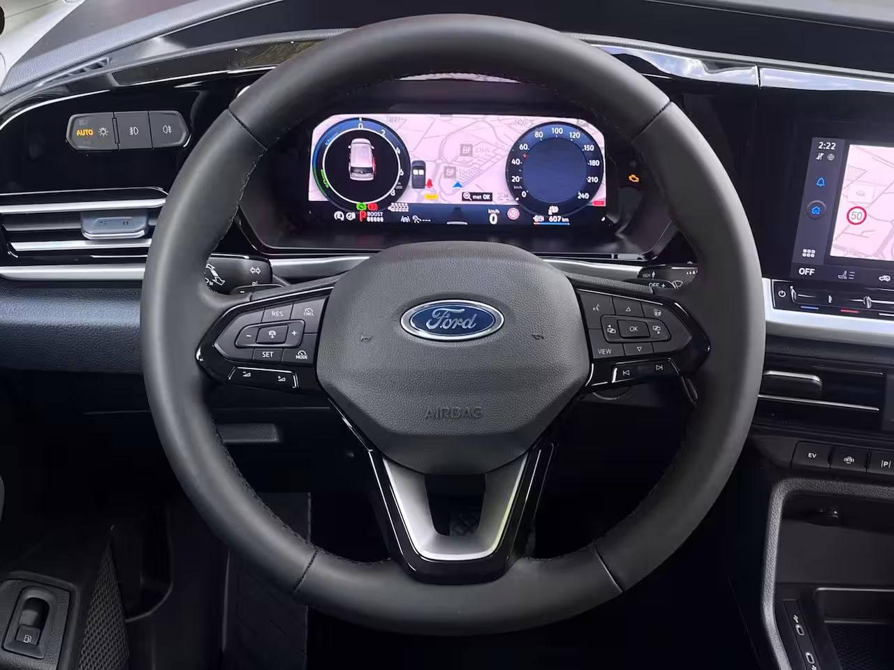Ford Tourneo Connect 1.5 PHEV Titanium 7 Persoons | 100km Elektrisch Rijbereik | Camera | 1400kg Trekgewicht |
