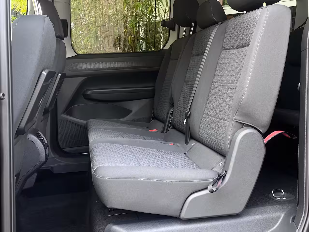 Ford Tourneo Connect 1.5 PHEV Titanium 7 Persoons | 100km Elektrisch Rijbereik | Camera | 1400kg Trekgewicht |