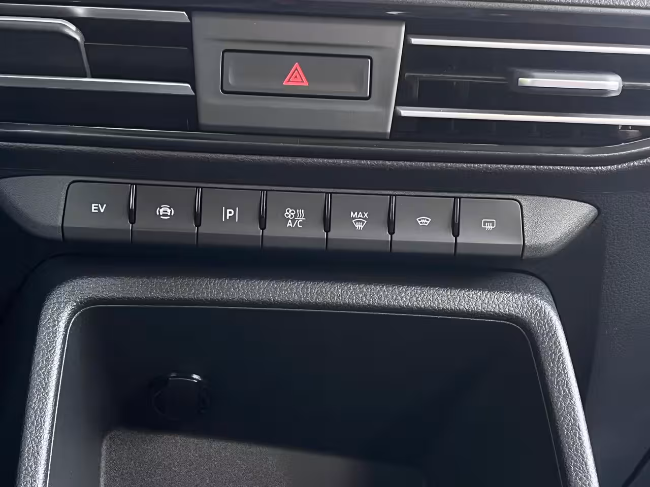 Ford Tourneo Connect 1.5 PHEV Titanium 7 Persoons | 100km Elektrisch Rijbereik | Camera | 1400kg Trekgewicht |