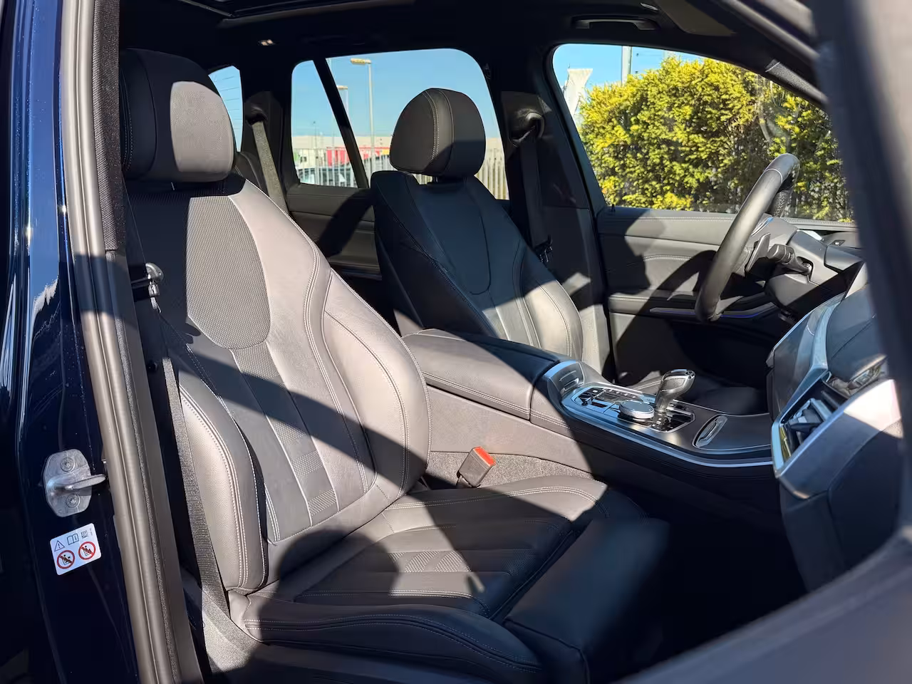 BMW X5 M50i High Executive 530PK | Adapt. Cruise | Softclose | 4-wielsturing | Skylounge | Trekha
