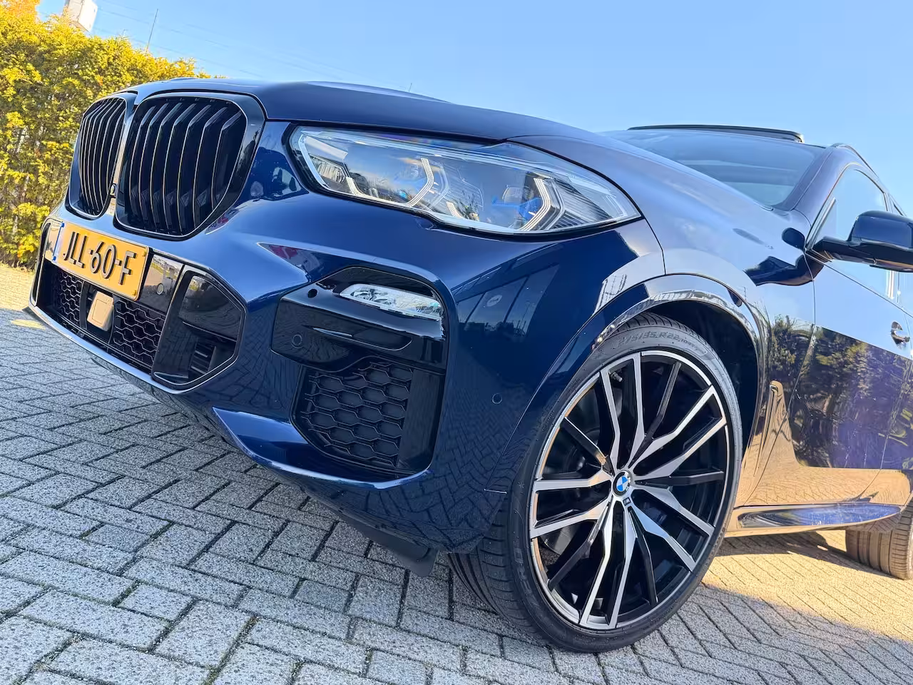 BMW X5 M50i High Executive 530PK | Adapt. Cruise | Softclose | 4-wielsturing | Skylounge | Trekha