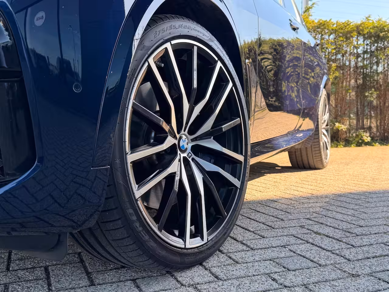 BMW X5 M50i High Executive 530PK | Adapt. Cruise | Softclose | 4-wielsturing | Skylounge | Trekha