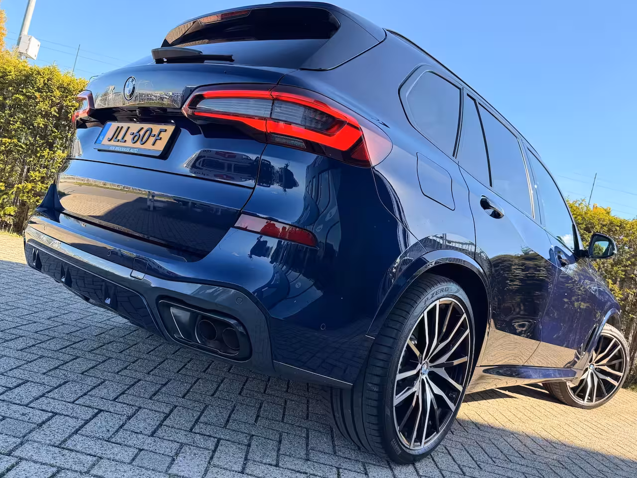 BMW X5 M50i High Executive 530PK | Adapt. Cruise | Softclose | 4-wielsturing | Skylounge | Trekha