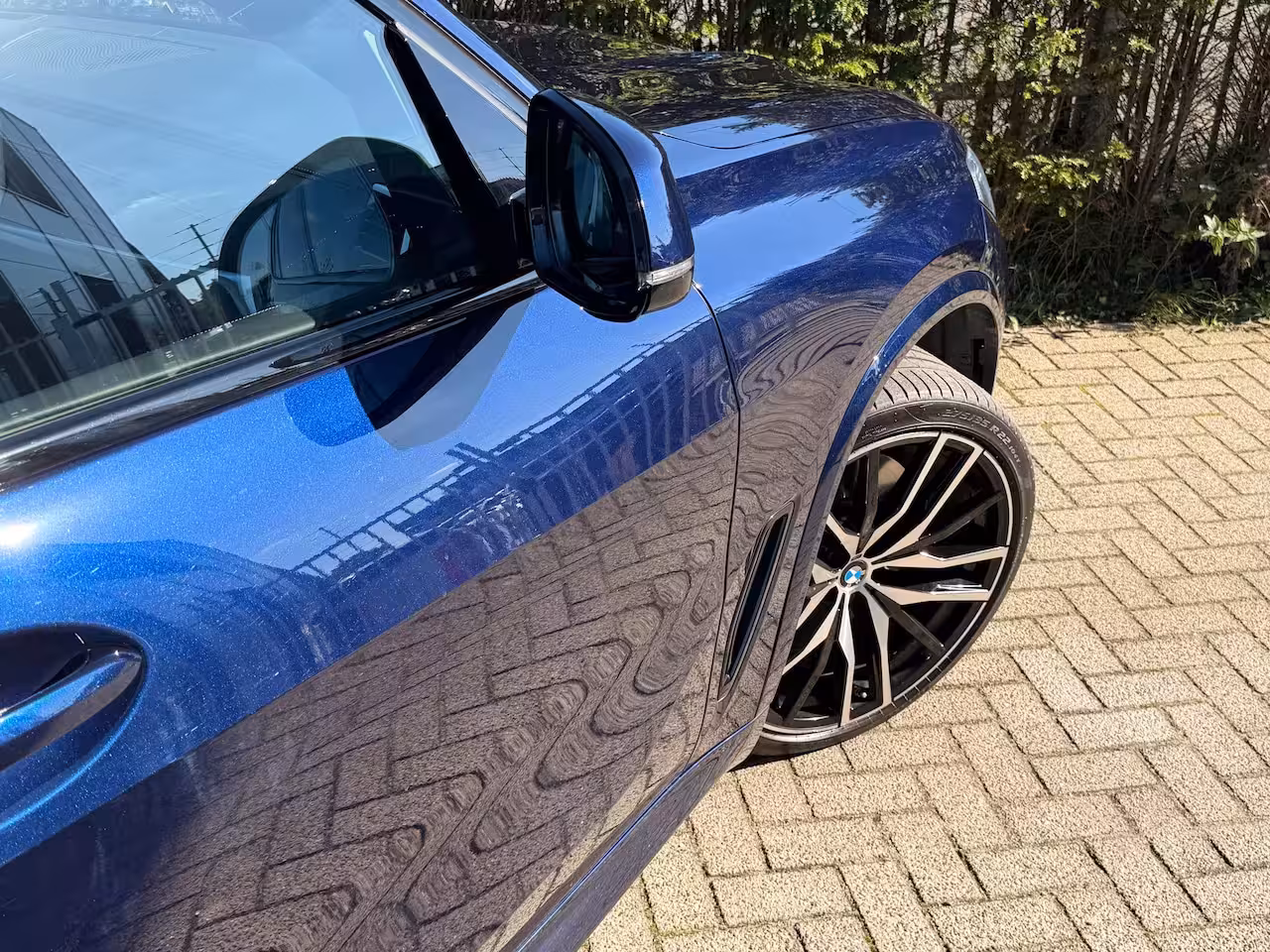 BMW X5 M50i High Executive 530PK | Adapt. Cruise | Softclose | 4-wielsturing | Skylounge | Trekha