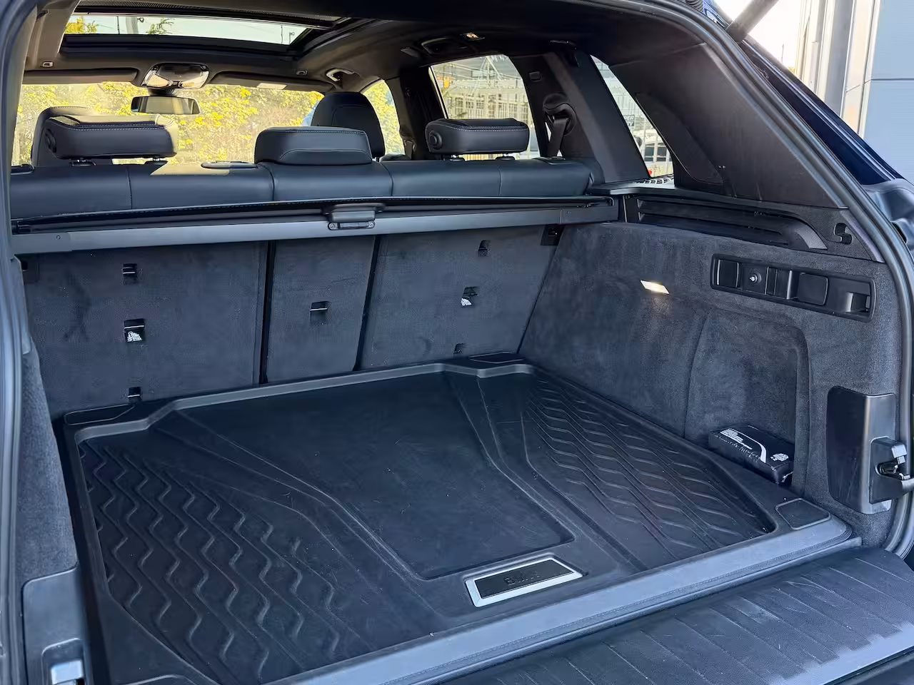 BMW X5 M50i High Executive 530PK | Adapt. Cruise | Softclose | 4-wielsturing | Skylounge | Trekha