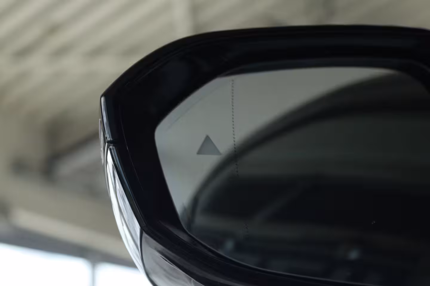 BMW i5 Touring M60 xDrive 84 kWh 601PK | SOH 97% | 4-Wielsturing | Harman & Kardon | Trekhaak | Stoelverw