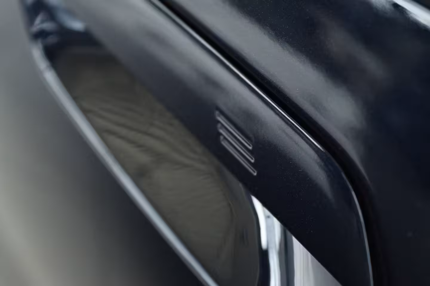 BMW i5 Touring M60 xDrive 84 kWh 601PK | SOH 97% | 4-Wielsturing | Harman & Kardon | Trekhaak | Stoelverw
