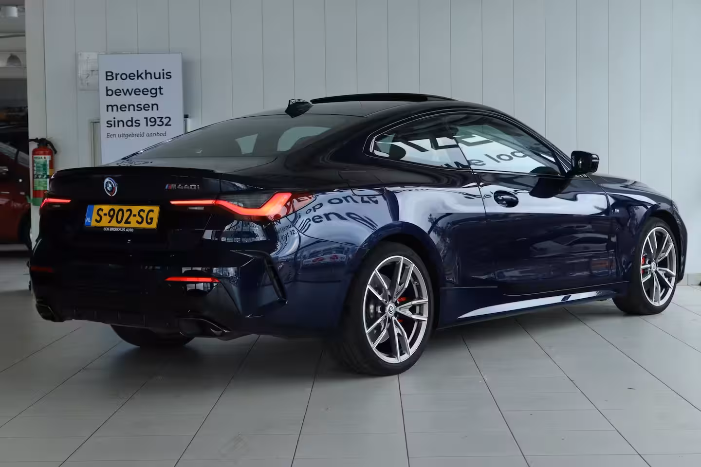 BMW 4-serie Coupé M440i xDrive High Executive M-Pro | NL-Auto | Cruise Control | Schuifdak | Harman & Kardon