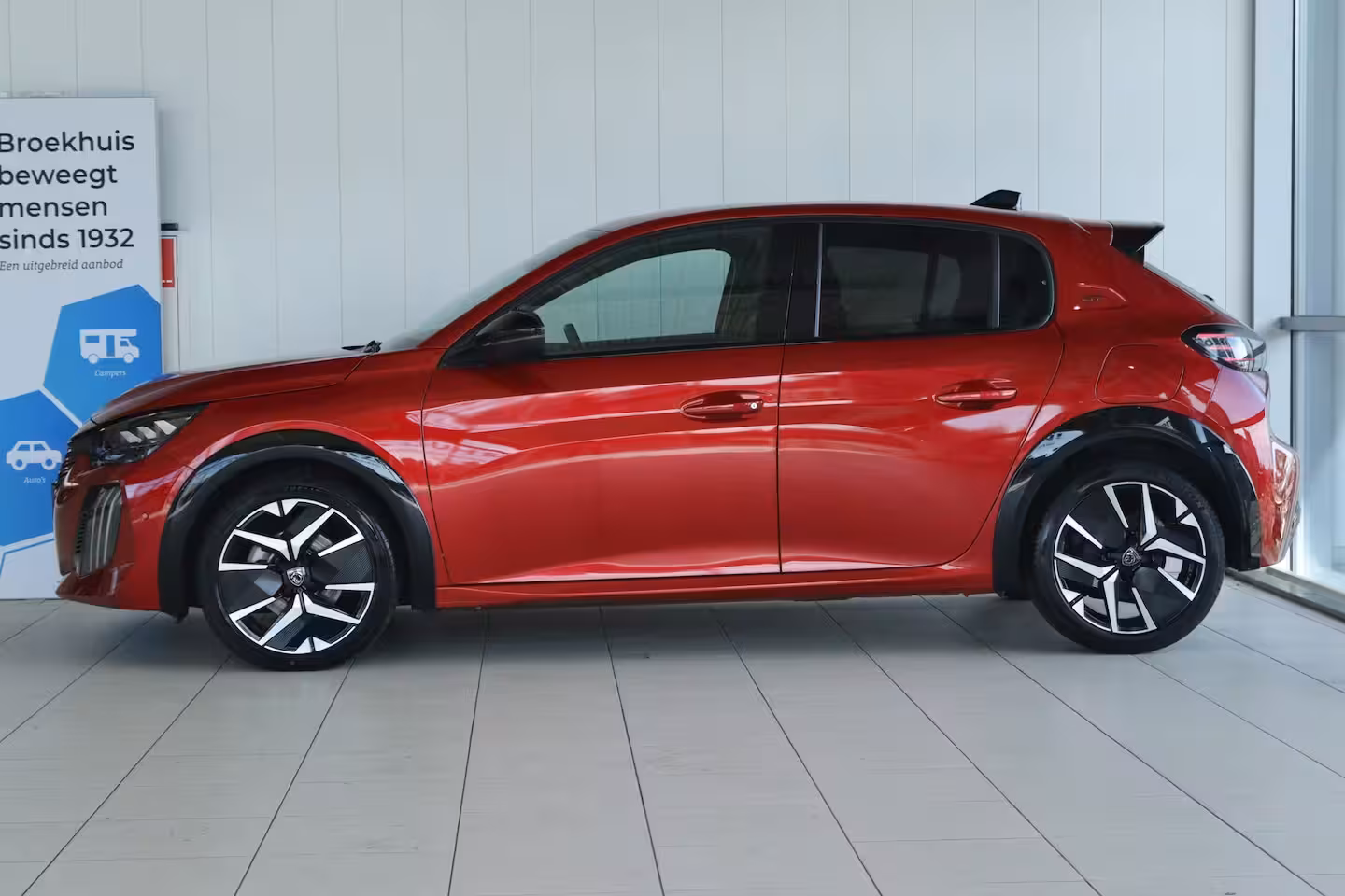 Peugeot 208 1.2 Hybrid 145 e-DCS6 GT | NL-Auto | Adapt. Cruise| 360 Camera | Keyless | Carplay | Navi