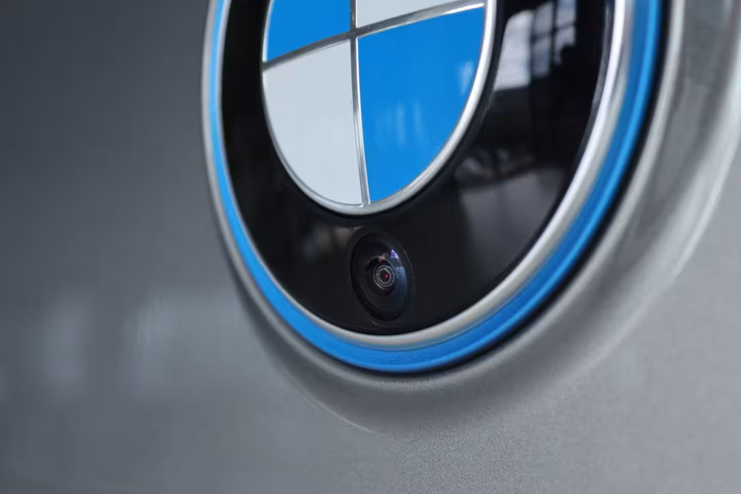 BMW iX xDrive50 High Executive 112 kWh | SoH 99% | Driving Prof. | Skylounge | Massage | Soft-Clo