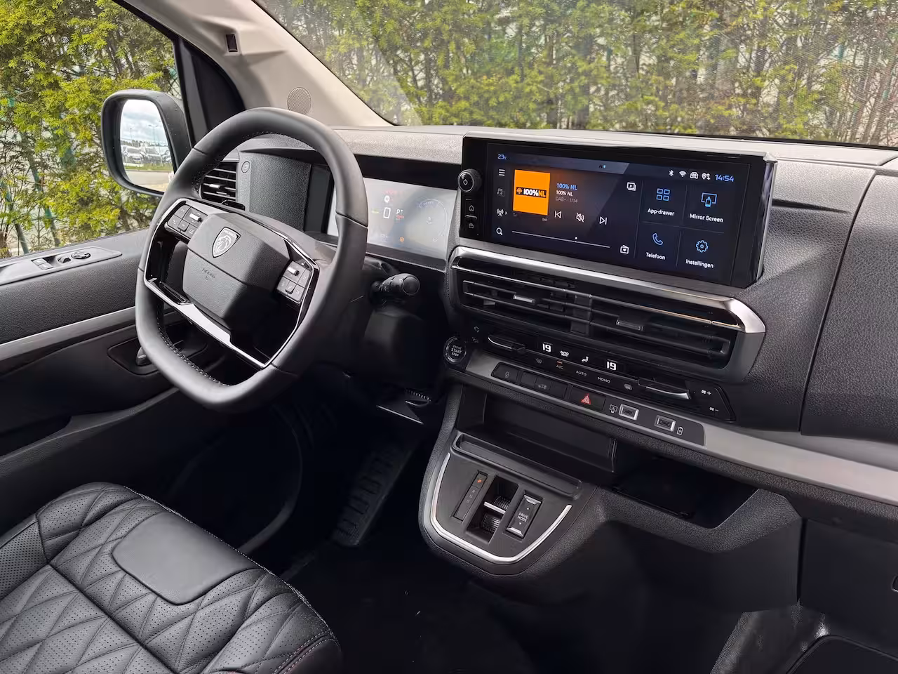 Peugeot e-Expert EV L2 75 kWh Dynamic By Revolve | Betimmering | Camera | Stoelverwarming | Cruise Control