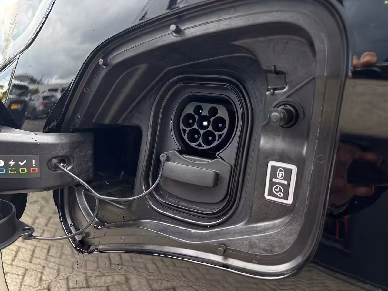 Peugeot e-Expert EV L2 75 kWh Dynamic By Revolve | Betimmering | Camera | Stoelverwarming | Cruise Control