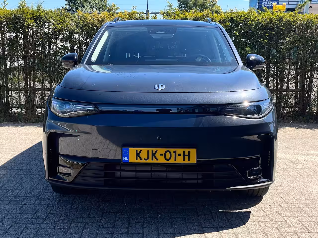 Leapmotor C10 Design REEV 28.4 kWh DEMO-DEAL | 1500KG TREKGEWICHT | 360 GRADEN CAMERA | LEDEREN BEKLEDIN