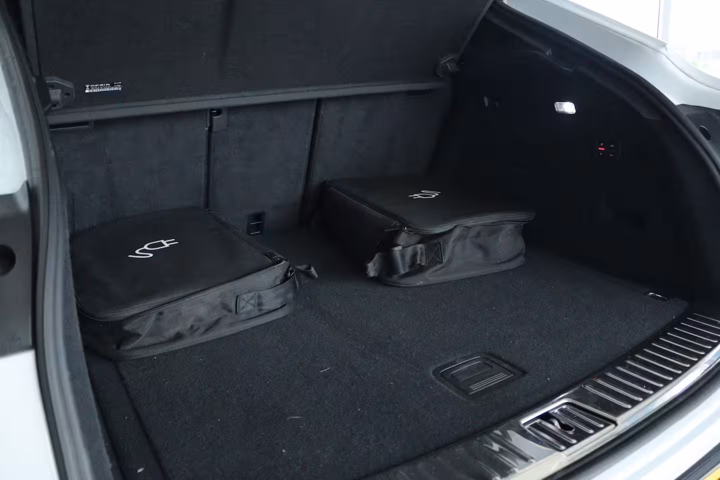 Porsche Cayenne Coupé 3.0 E-Hybrid | Sportdesign | Sportchrono | Adapt. Cruise | Softclose | 4-Wielsturing | Tre