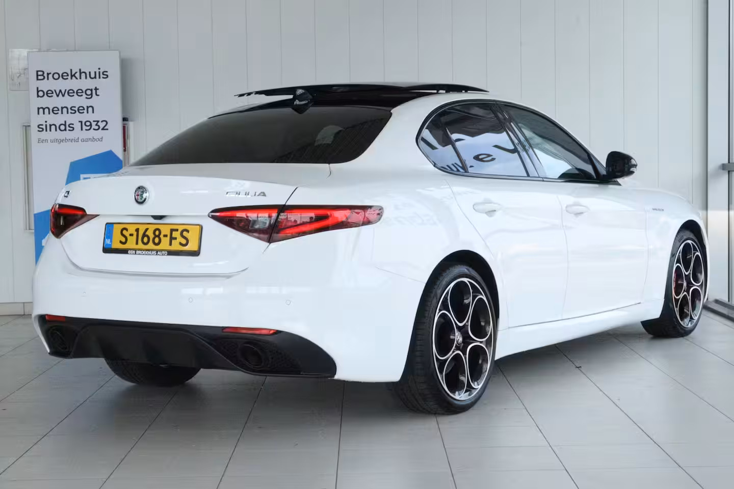 Alfa Romeo Giulia 2.0 T Veloce AWD | Adapt. Cruise | Schuifdak | Camera | Memory | Elektr. Stoelen | Memory