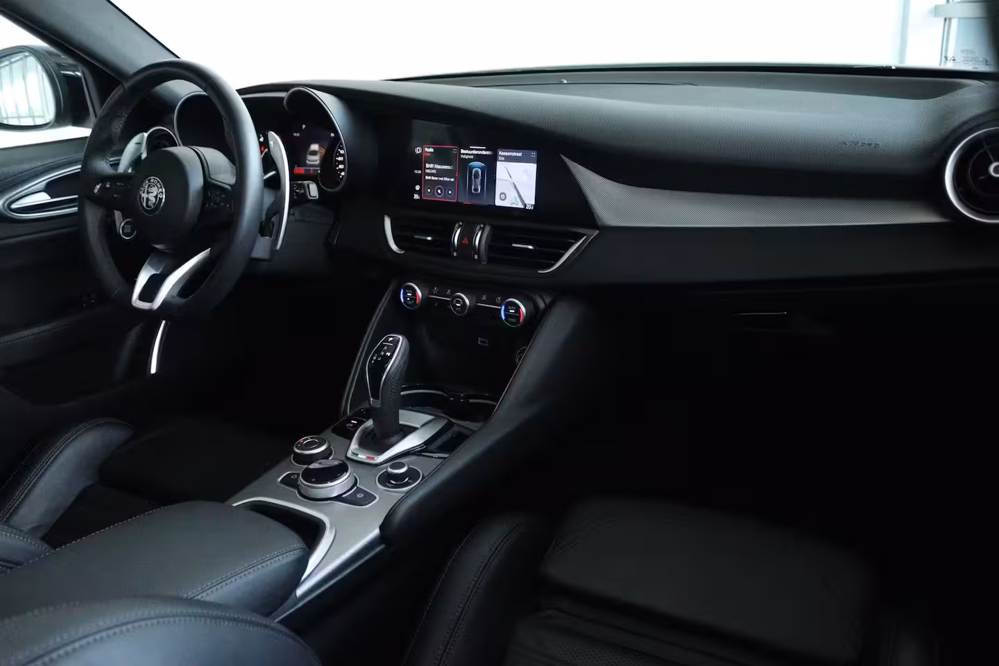 Alfa Romeo Giulia 2.0 T Veloce AWD | Adapt. Cruise | Schuifdak | Camera | Memory | Elektr. Stoelen | Memory