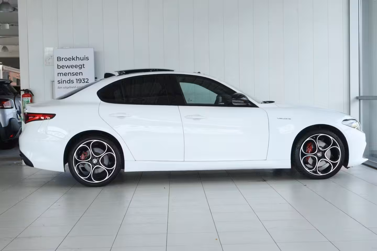 Alfa Romeo Giulia 2.0 T Veloce AWD | Adapt. Cruise | Schuifdak | Camera | Memory | Elektr. Stoelen | Memory