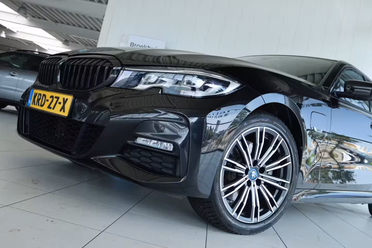 BMW 3-serie 320e Business Edition Plus M-Sport | 96% SoH | Cruise Control | Camera | Climate Control |