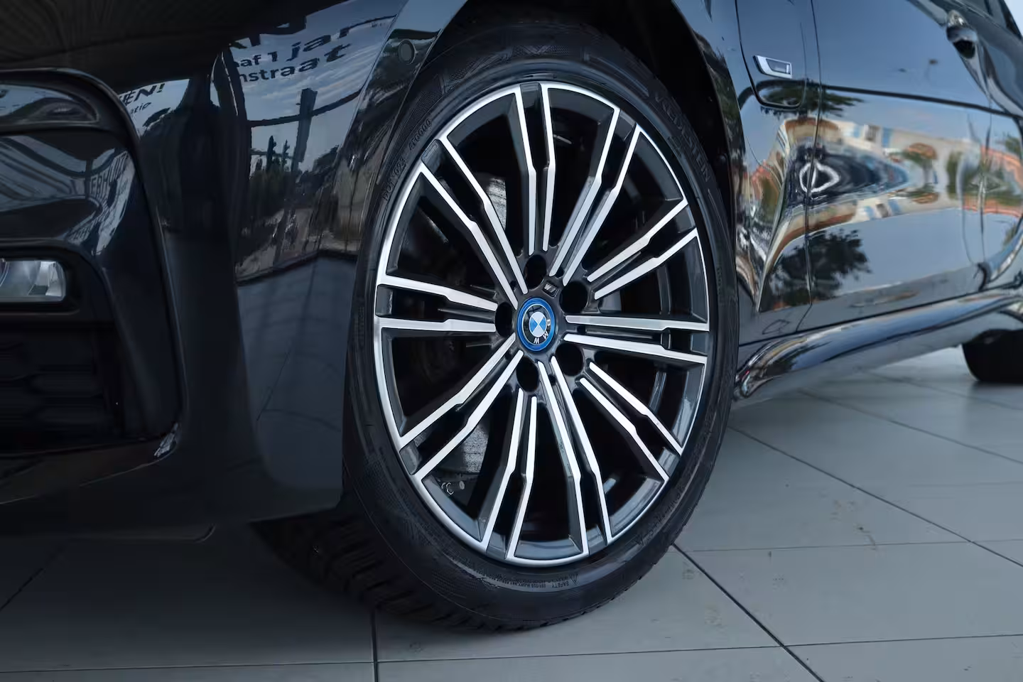 BMW 3-serie 320e Business Edition Plus M-Sport | 96% SoH | Cruise Control | Camera | Climate Control |
