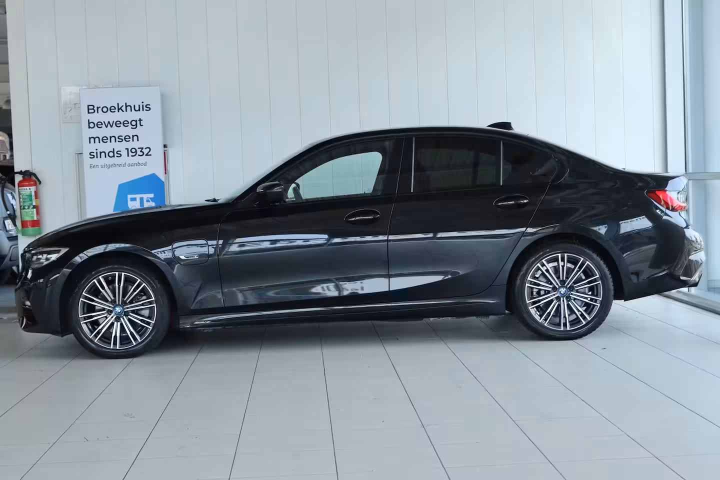 BMW 3-serie 320e Business Edition Plus M-Sport | 96% SoH | Cruise Control | Camera | Climate Control |