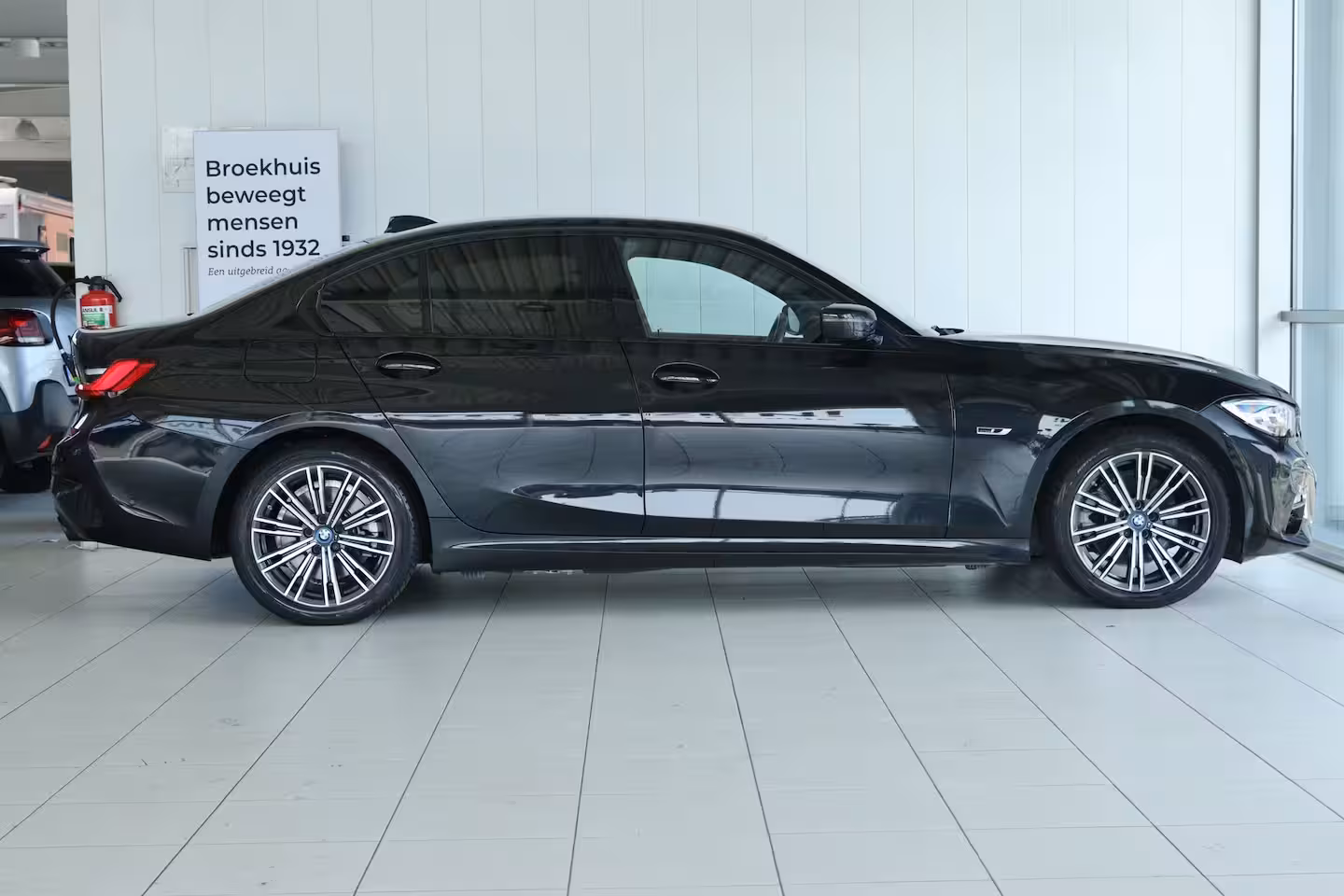 BMW 3-serie 320e Business Edition Plus M-Sport | 96% SoH | Cruise Control | Camera | Climate Control |