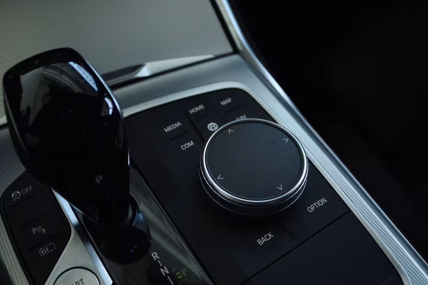 BMW 3-serie 320e Business Edition Plus M-Sport | 96% SoH | Cruise Control | Camera | Climate Control |