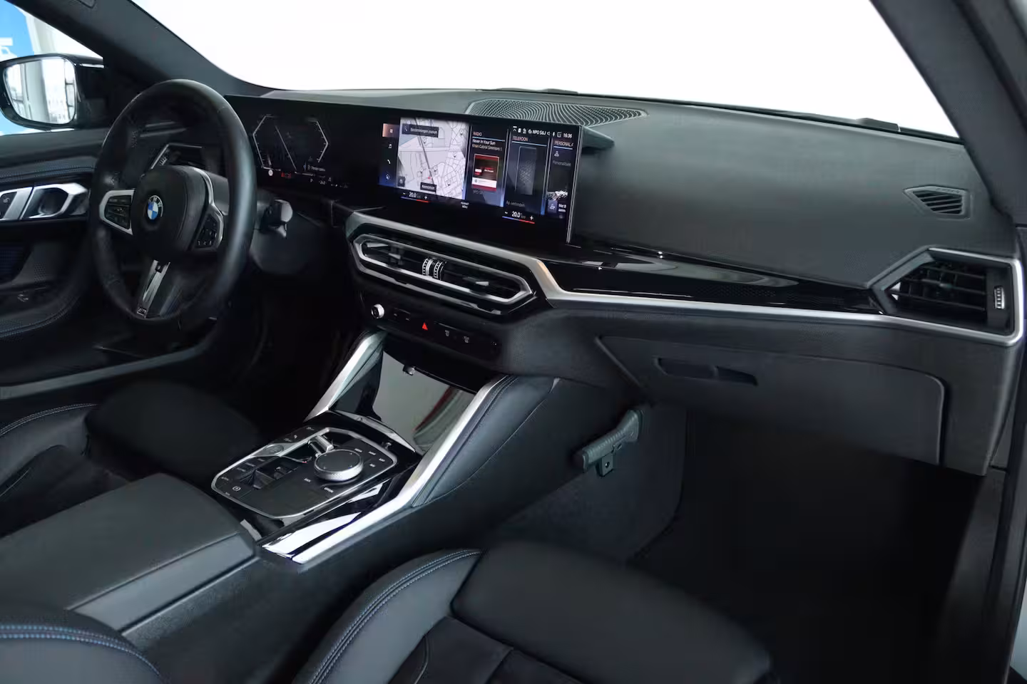 BMW 2-serie Coupé 220i M-Sport | Cruise Control | Camera | Keyless | Stuur+Stoelverwarming | Widescreen | Hi