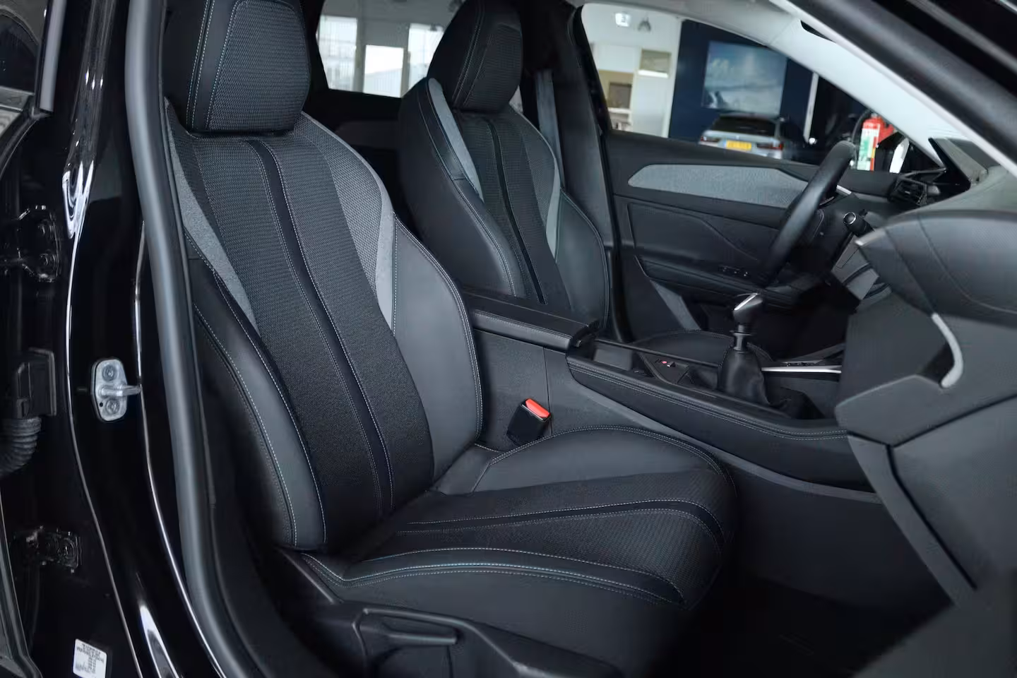 Peugeot 308 SW 1.2 Turbo Allure Pack Business | Adapt. Cruise | Camera | Dodehoekdetectie | Navi | Carpla