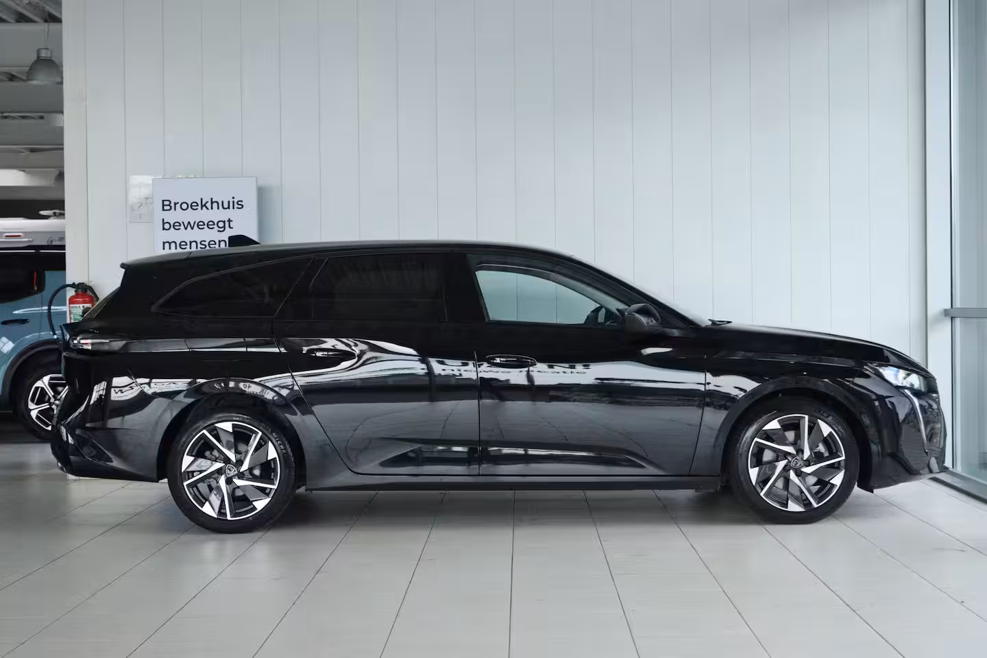 Peugeot 308 SW 1.2 Turbo Allure Pack Business | Adapt. Cruise | Camera | Dodehoekdetectie | Navi | Carpla