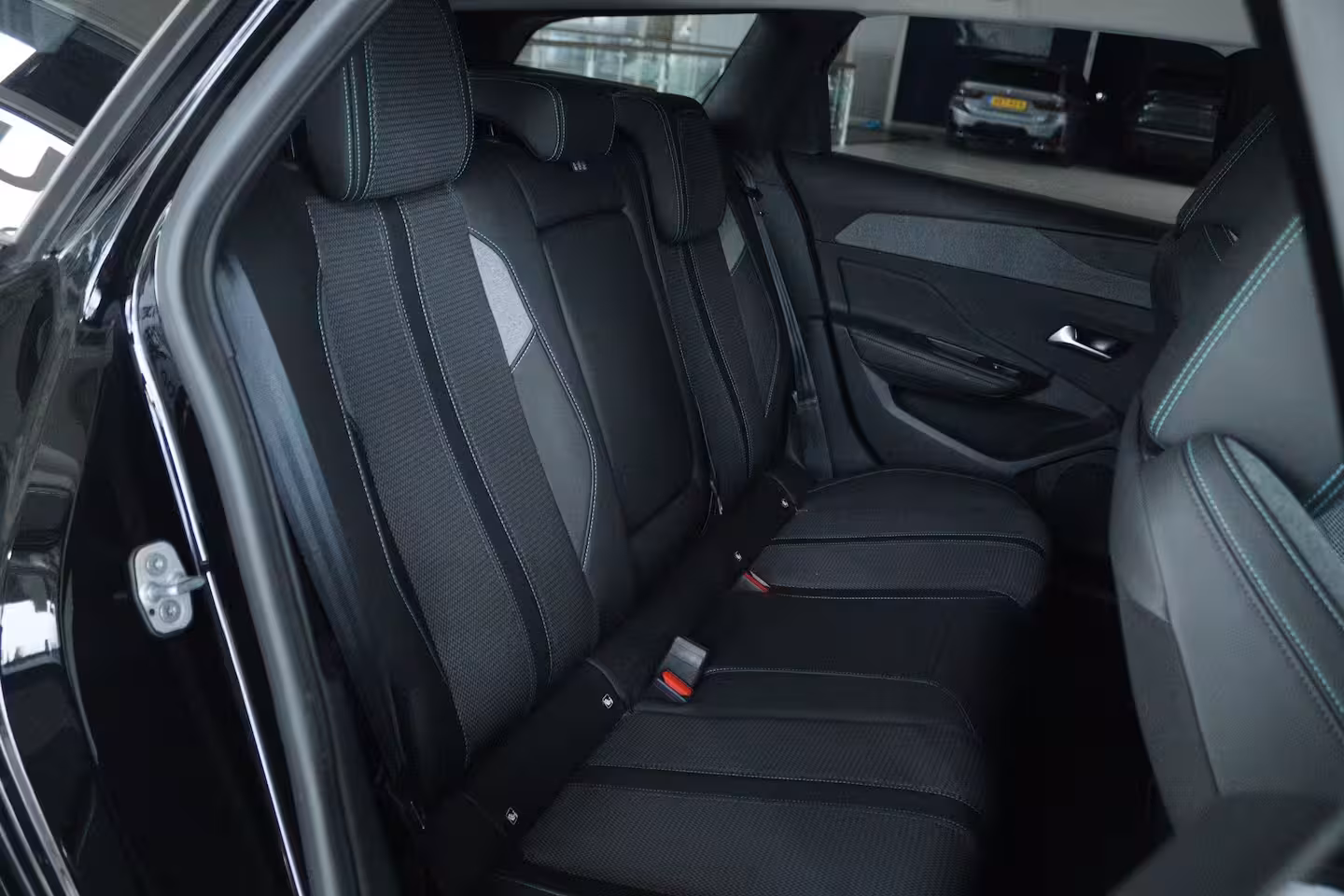 Peugeot 308 SW 1.2 Turbo Allure Pack Business | Adapt. Cruise | Camera | Dodehoekdetectie | Navi | Carpla