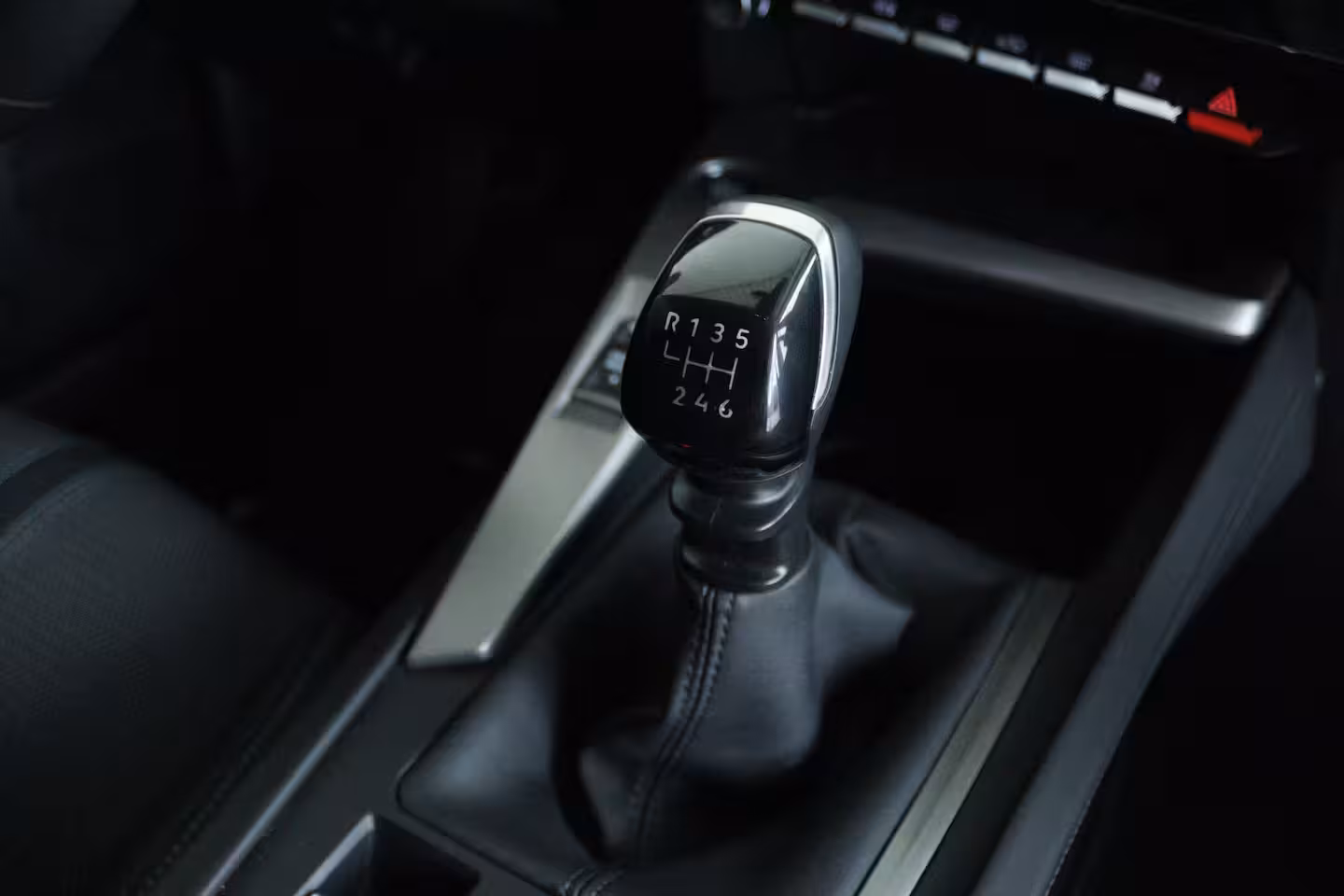 Peugeot 308 SW 1.2 Turbo Allure Pack Business | Adapt. Cruise | Camera | Dodehoekdetectie | Navi | Carpla