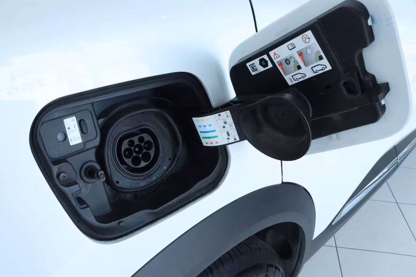Renault Captur 1.6 E-Tech plug-in hybrid 160 techno | Cruise Control | Climate Control | Camera | Navigat