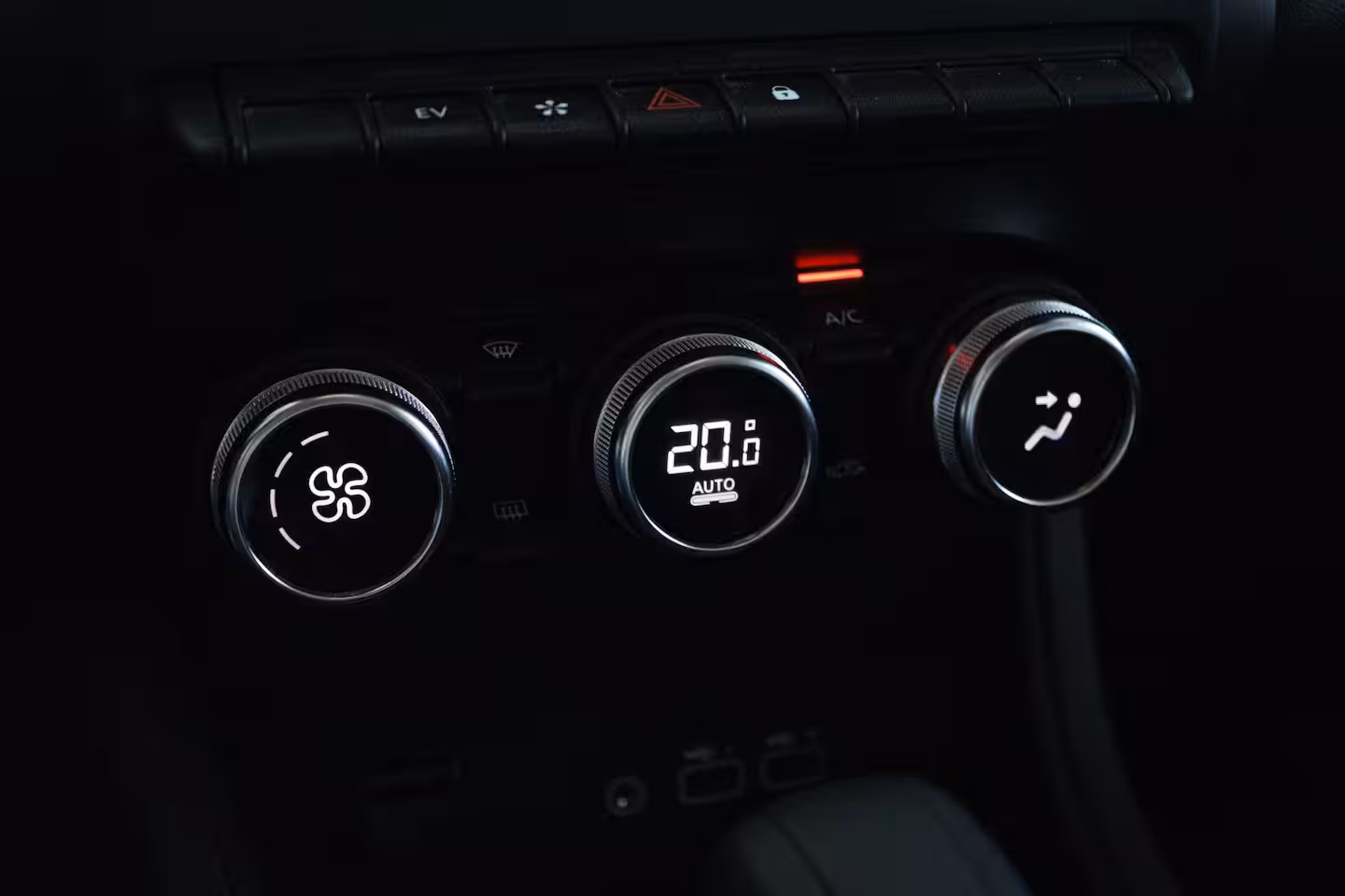Renault Captur 1.6 E-Tech plug-in hybrid 160 techno | Cruise Control | Climate Control | Camera | Navigat