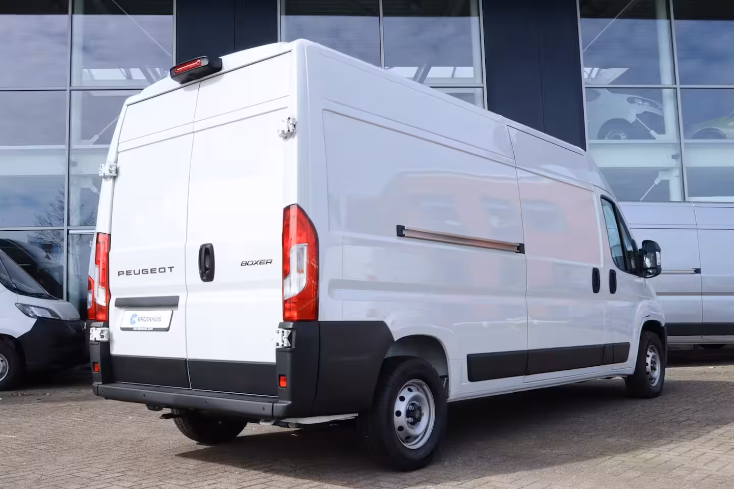 Peugeot Boxer 2.2 BlueHDi 140 S&S L3H2 3.5t | Cruise Control | Betimmering | Full-LED | Camera | Climate