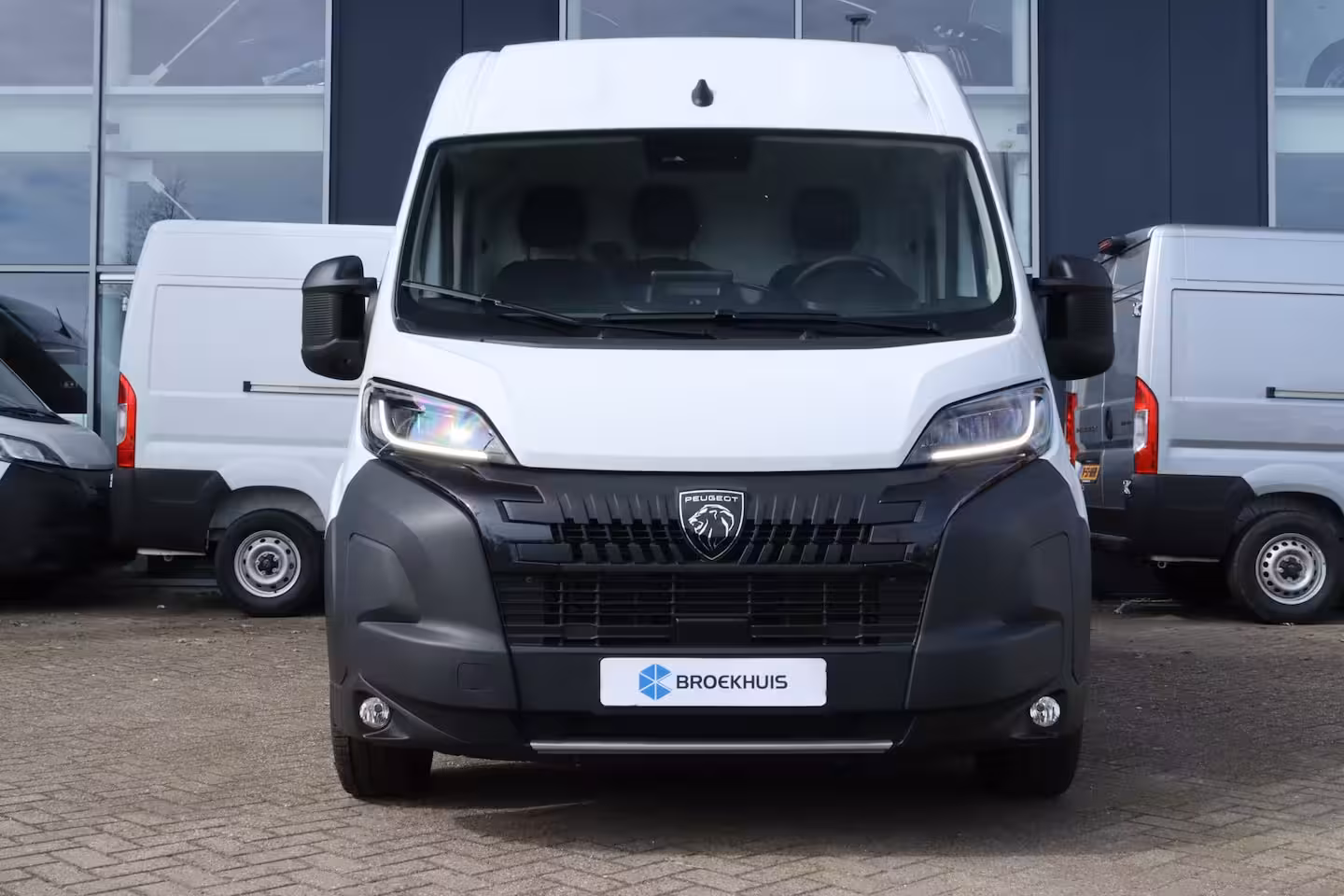 Peugeot Boxer 2.2 BlueHDi 140 S&S L3H2 3.5t | Cruise Control | Betimmering | Full-LED | Camera | Climate