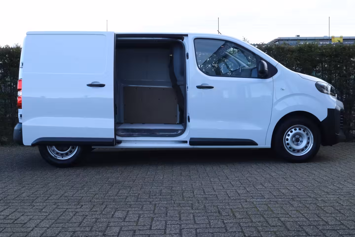 Citroën Jumpy 2.0 BlueHDI 145 L2 | Cruise Control | Achteruitrijcamera | PDC | Navi | Carplay | Dodehoek