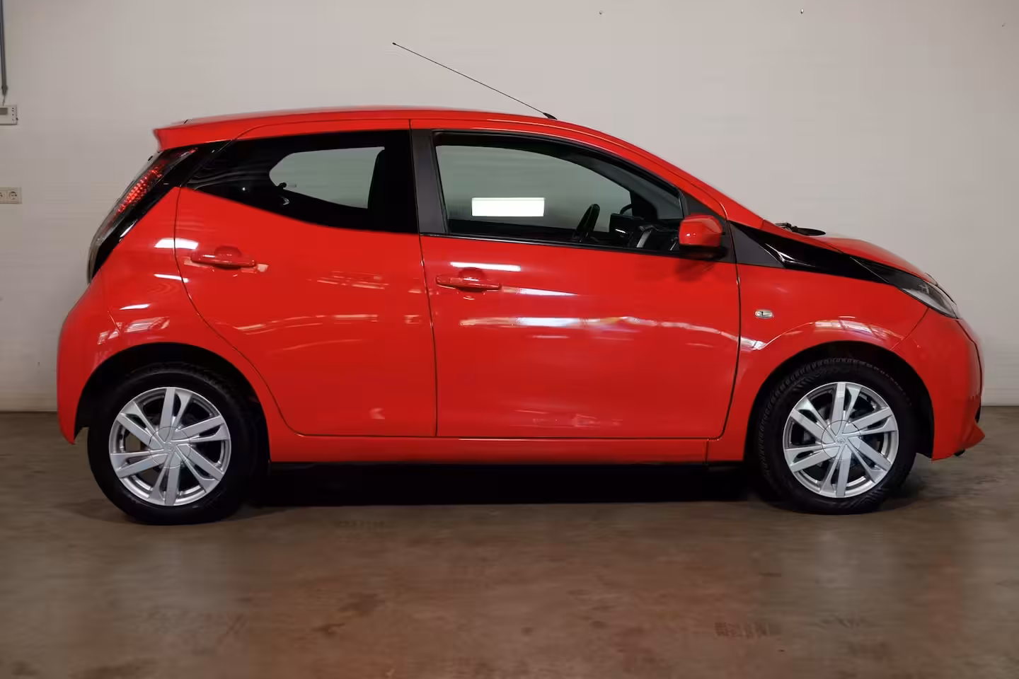 Toyota Aygo 1.0 VVT-i x-play
