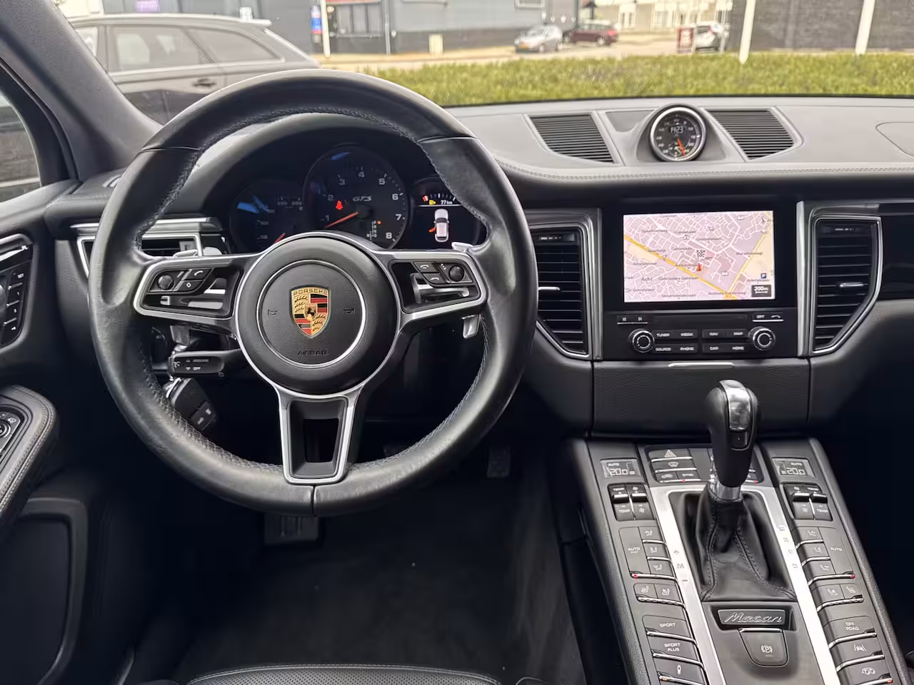 Porsche Macan GTS 3.0 V6 361pk PDK / Aut. Keramisch 21" Sportchrono 109dkm