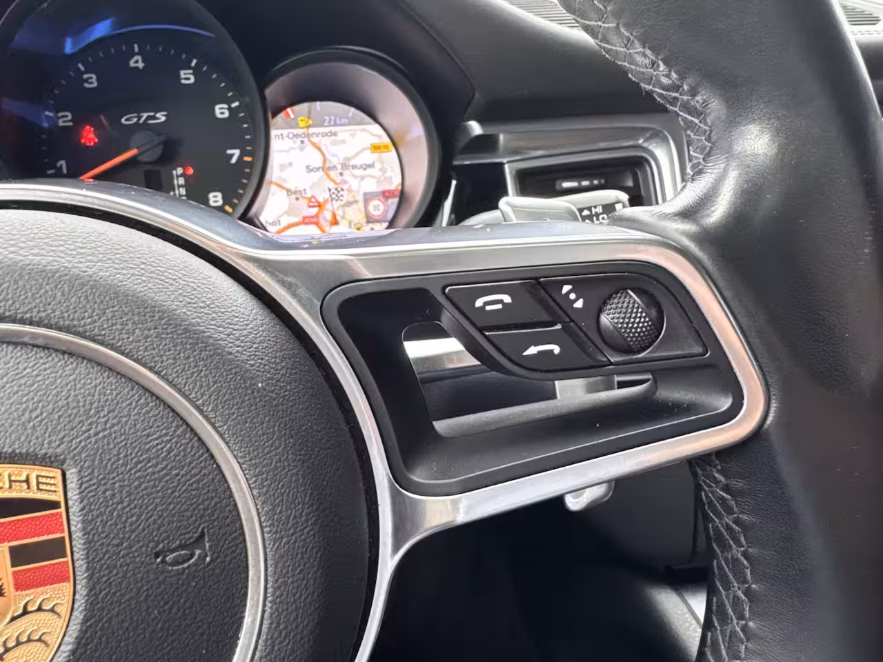 Porsche Macan GTS 3.0 V6 361pk PDK / Aut. Keramisch 21" Sportchrono 109dkm