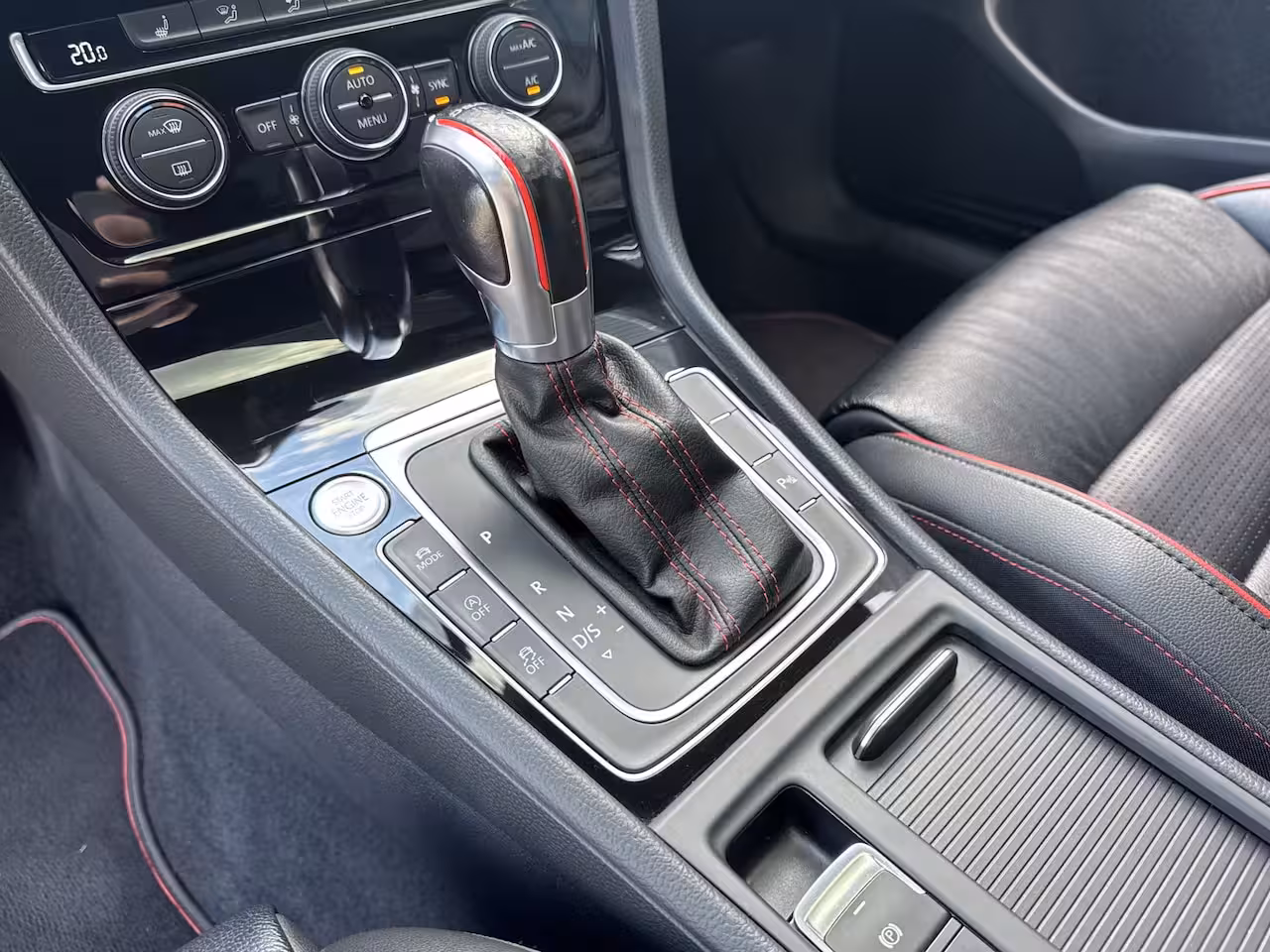 Volkswagen Golf 7, 5 GTI TCR 2.0 TSI 290pk DSG / Aut. Full Options Akapovic 93dkm