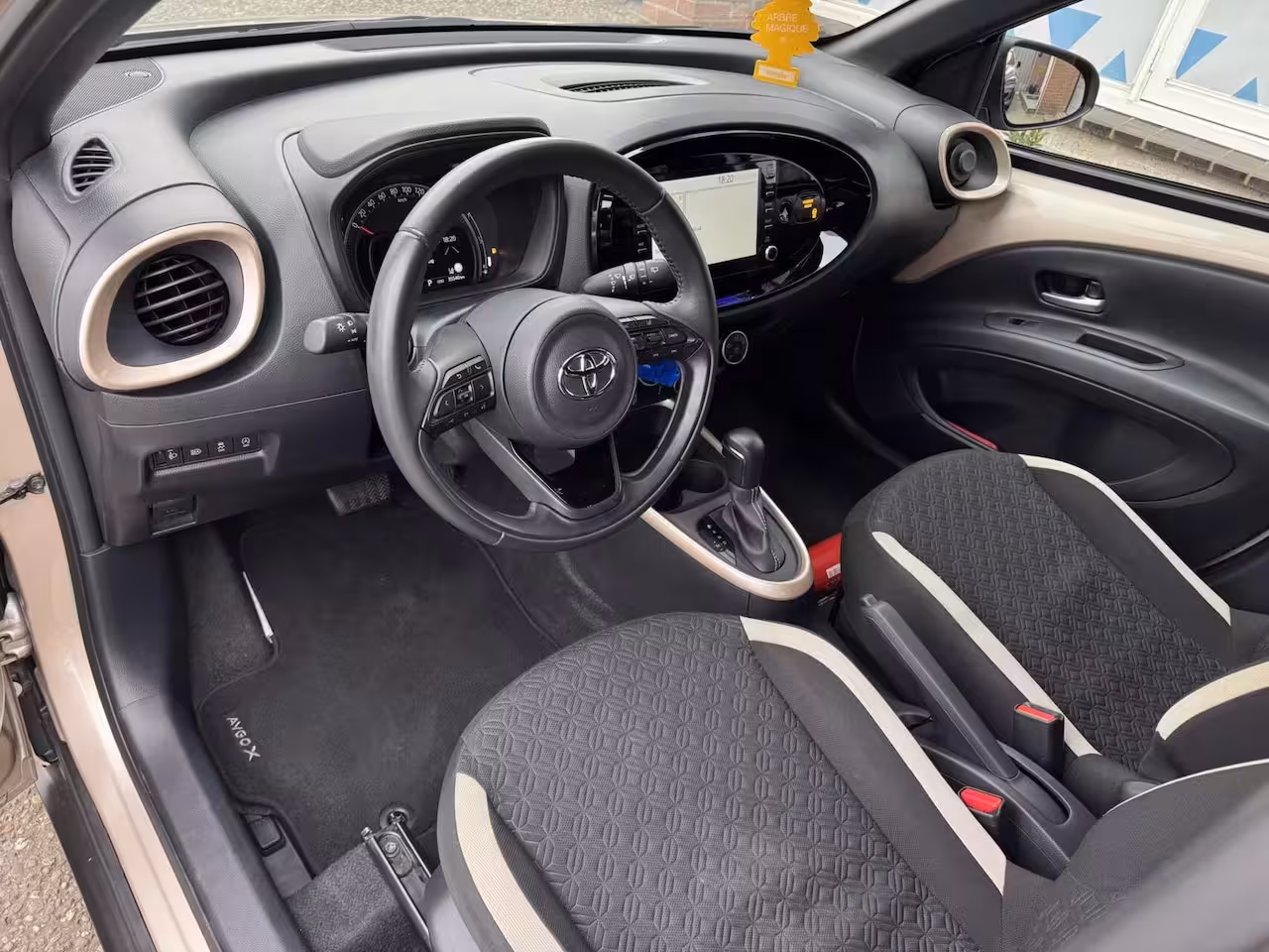 Toyota Aygo X 1.0 VVT-i S-CVT Pulse Automaat Camera CarPlay Garantie