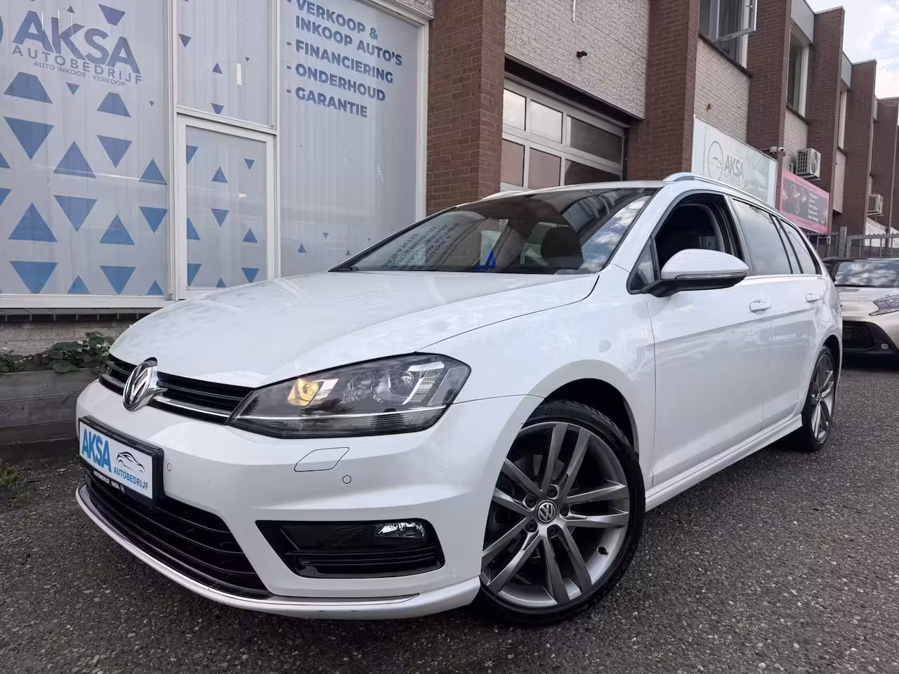 Volkswagen Golf Variant 1.4 TSI 150pk 2x R-Line DSG Carplay LED PDC Garantie