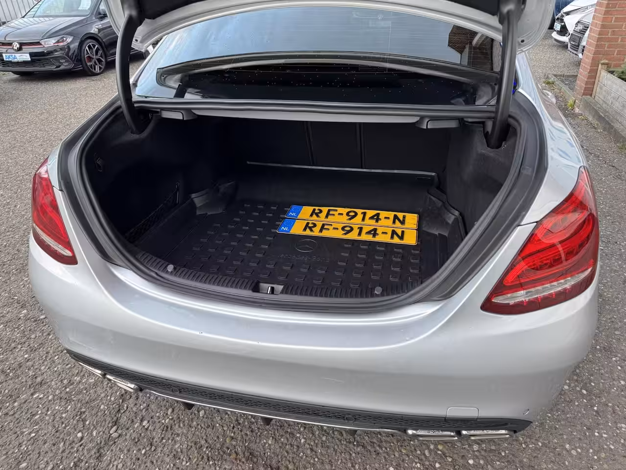 Mercedes-Benz C-klasse 200 Prestige Pano Camera Garantie Leder Blindspot Luchtvering